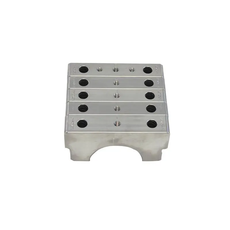 2001-2016 Duramax Billet Main Caps (C6641) 1