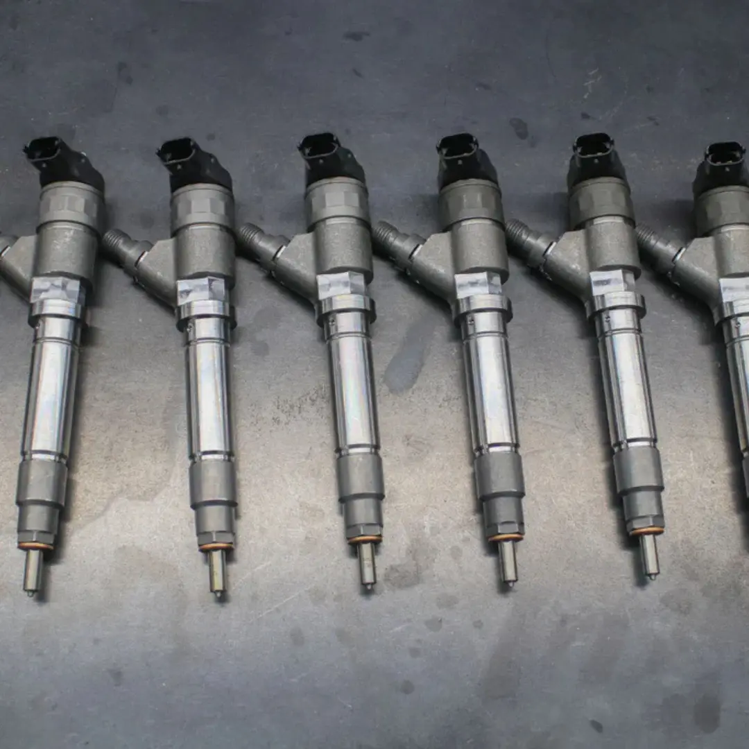 2004.5-2005 Duramax Lly 200% Over Injector Set Sac Nozzles (Ddpnlly-400) 2