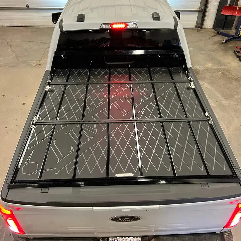 2009-2022 Ram 1500 Tri-Fold Tonneau Cover 3