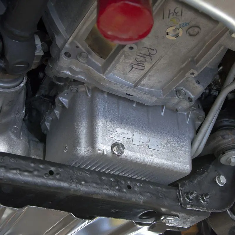 2017-2019 Duramax Deep-Capacity Black Cast Aluminum Oil Pan (114053020) 2