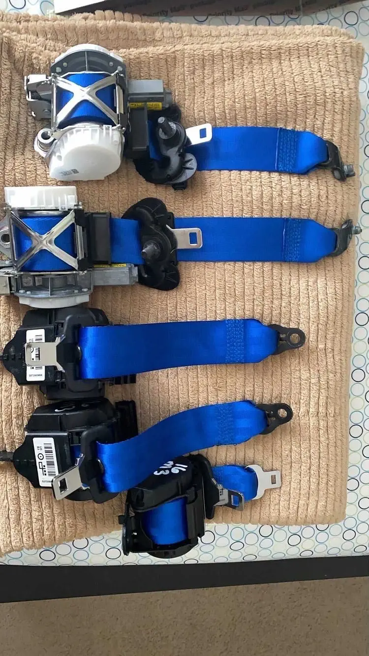Bmw Custom Coloured Seat Belts 4
