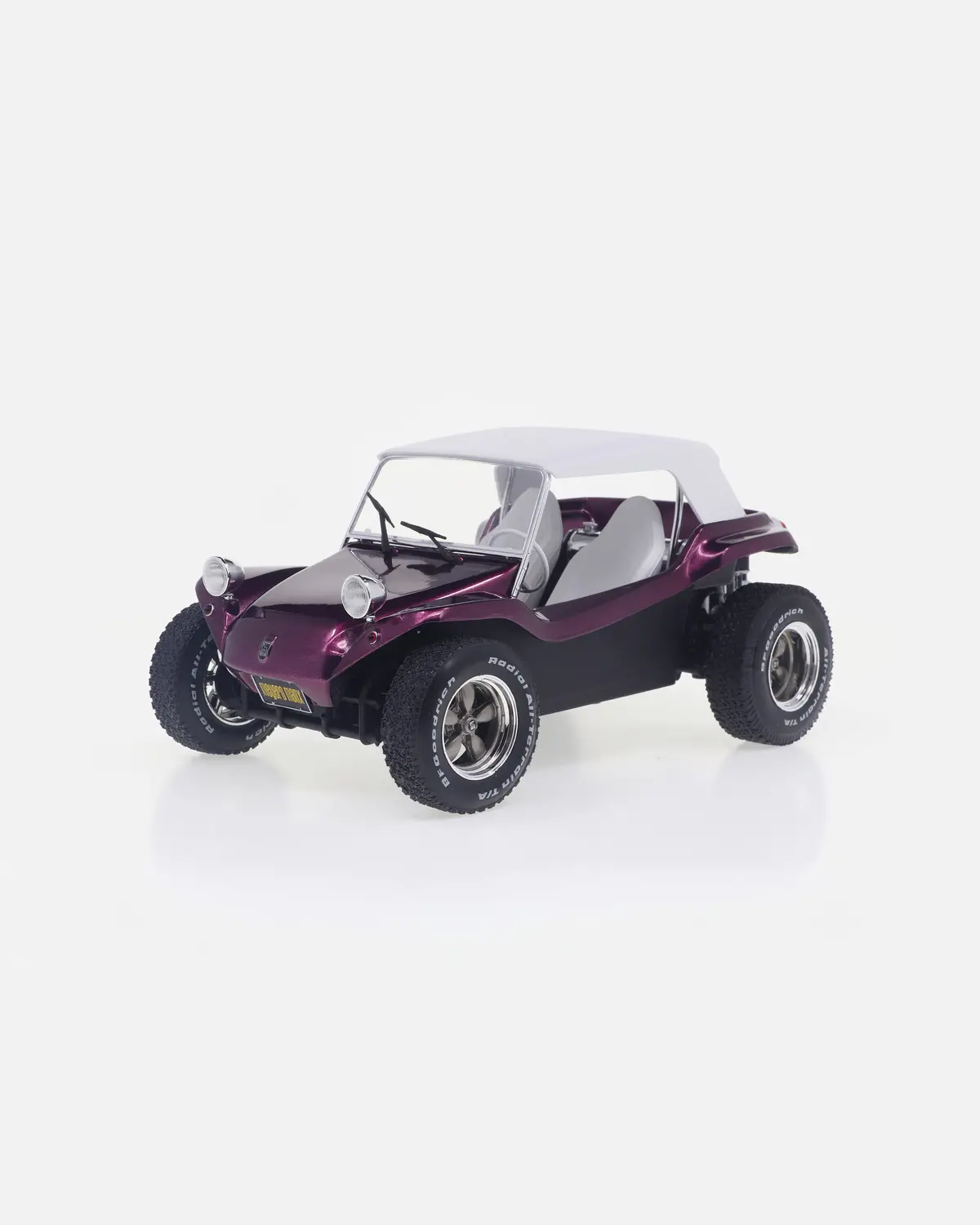 Meyers Manx Solido Model - Brilliant Fuchsia 1