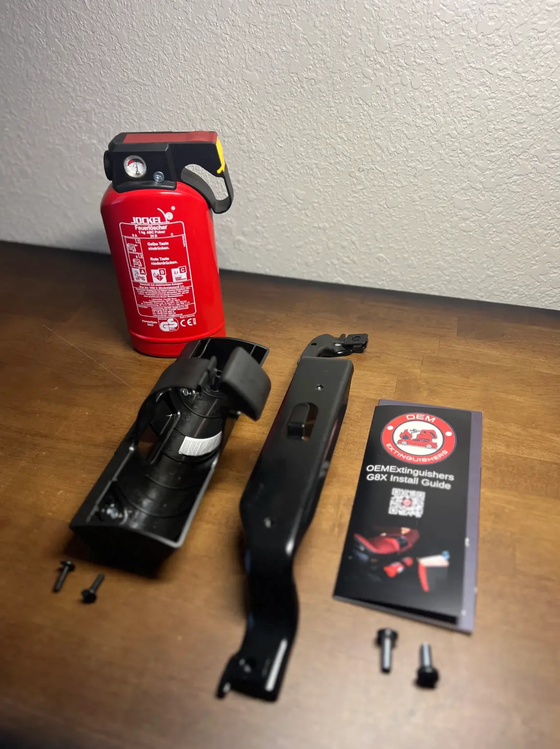 Oem G8x Fire Extinguisher Kit 2