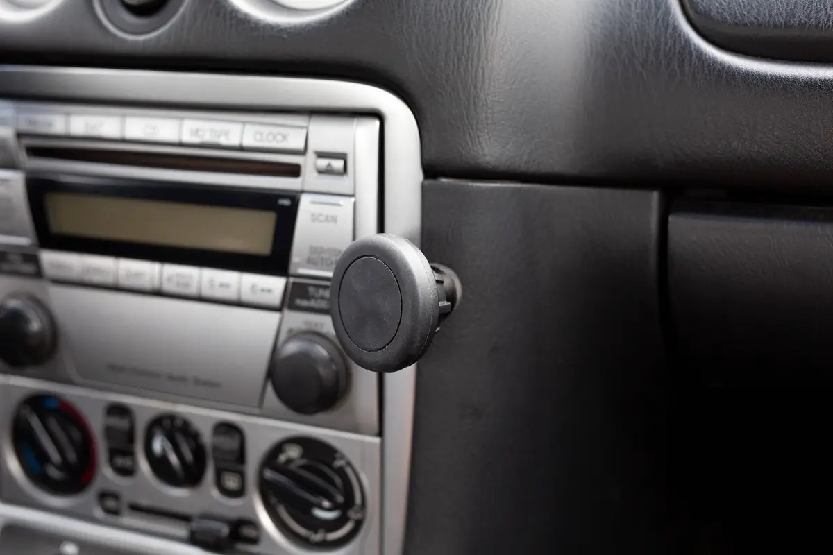 Direct Fit Phone Mount - Mazda Miata (1998-2005) 5