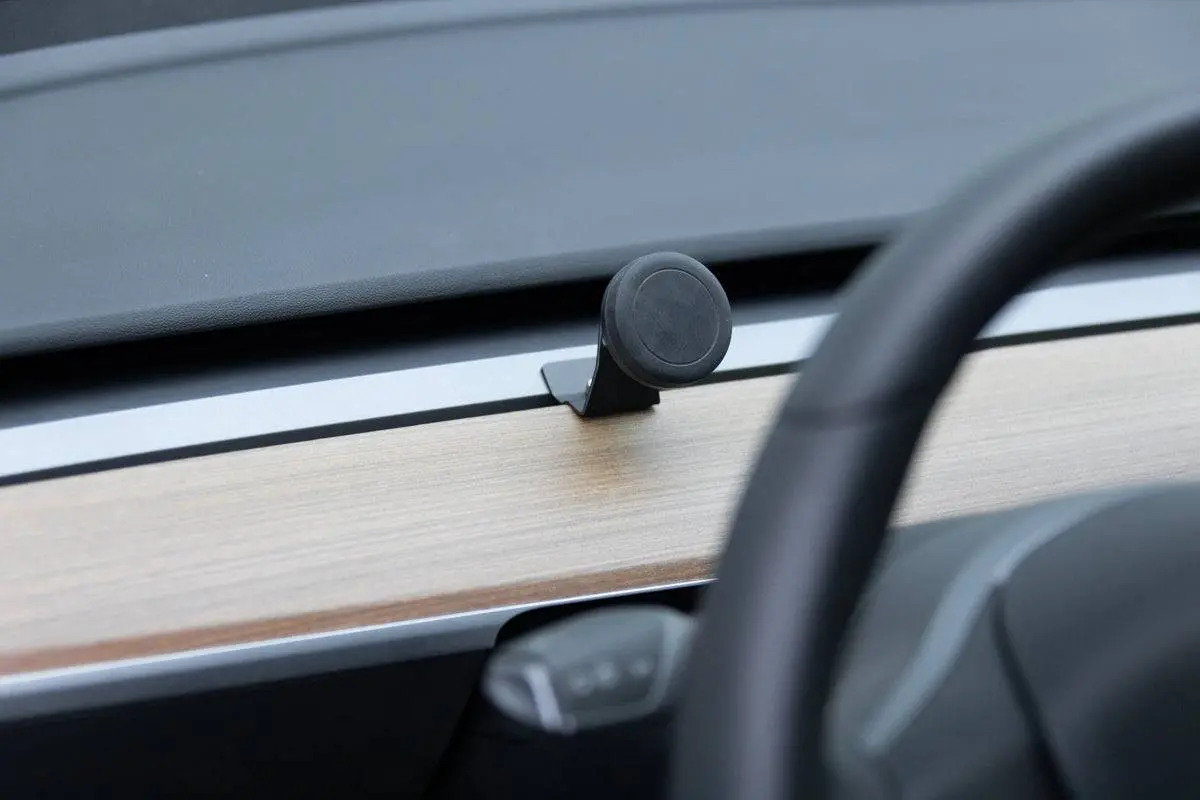 Direct Fit Phone Mount - Tesla Model 3 (2018+), Model Y 2020- Present 4