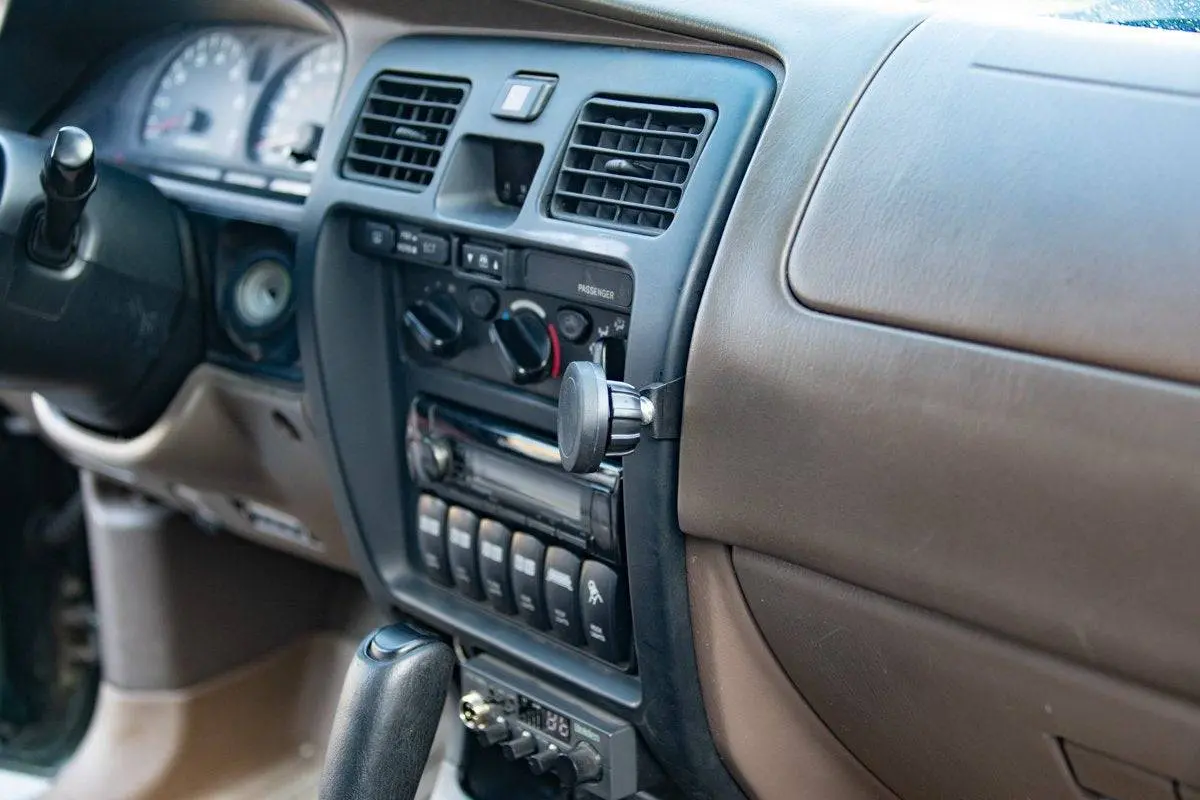 Direct Fit Phone Mount - Toyota 4Runner (1999-2002) 4