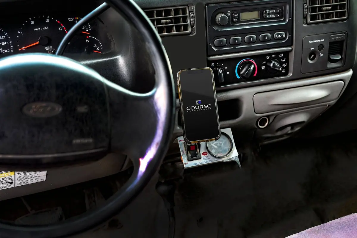 Directfit Phone Mount: Ford F-250, F-350, F-450, F-550, F-650, Excursion (1999-2007) 3