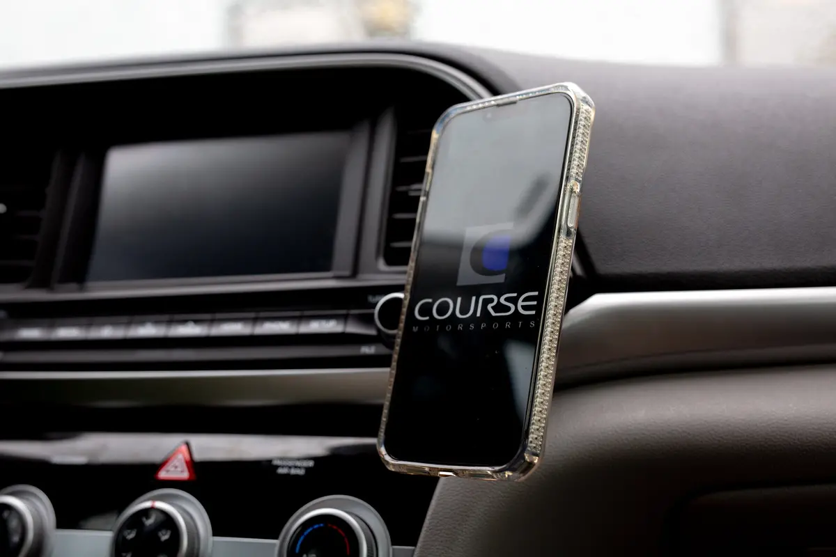 Directfit Phone Mount: Hyundai Elantra (2017-2020) 4