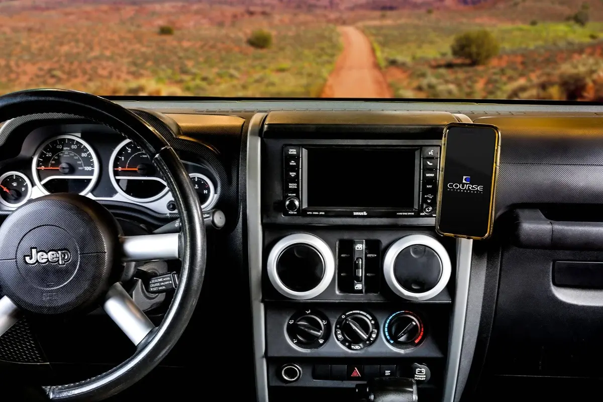 Directfit Phone Mount: Jeep Wrangler (2007-2010) 3