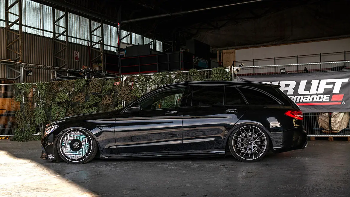 Airlift Performance (15-20) Mercedes C-Class (W205) (Rwd) 3