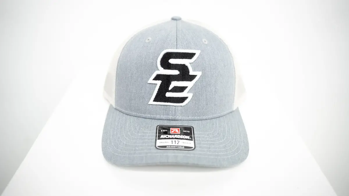 Silver / Grey Se Trucker Hat 1