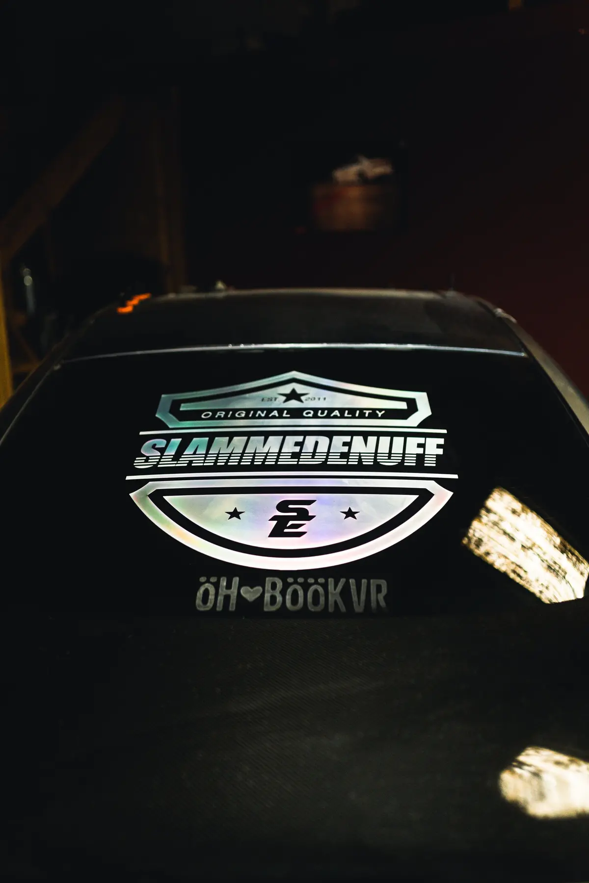 Slamfam Rear Crest 1