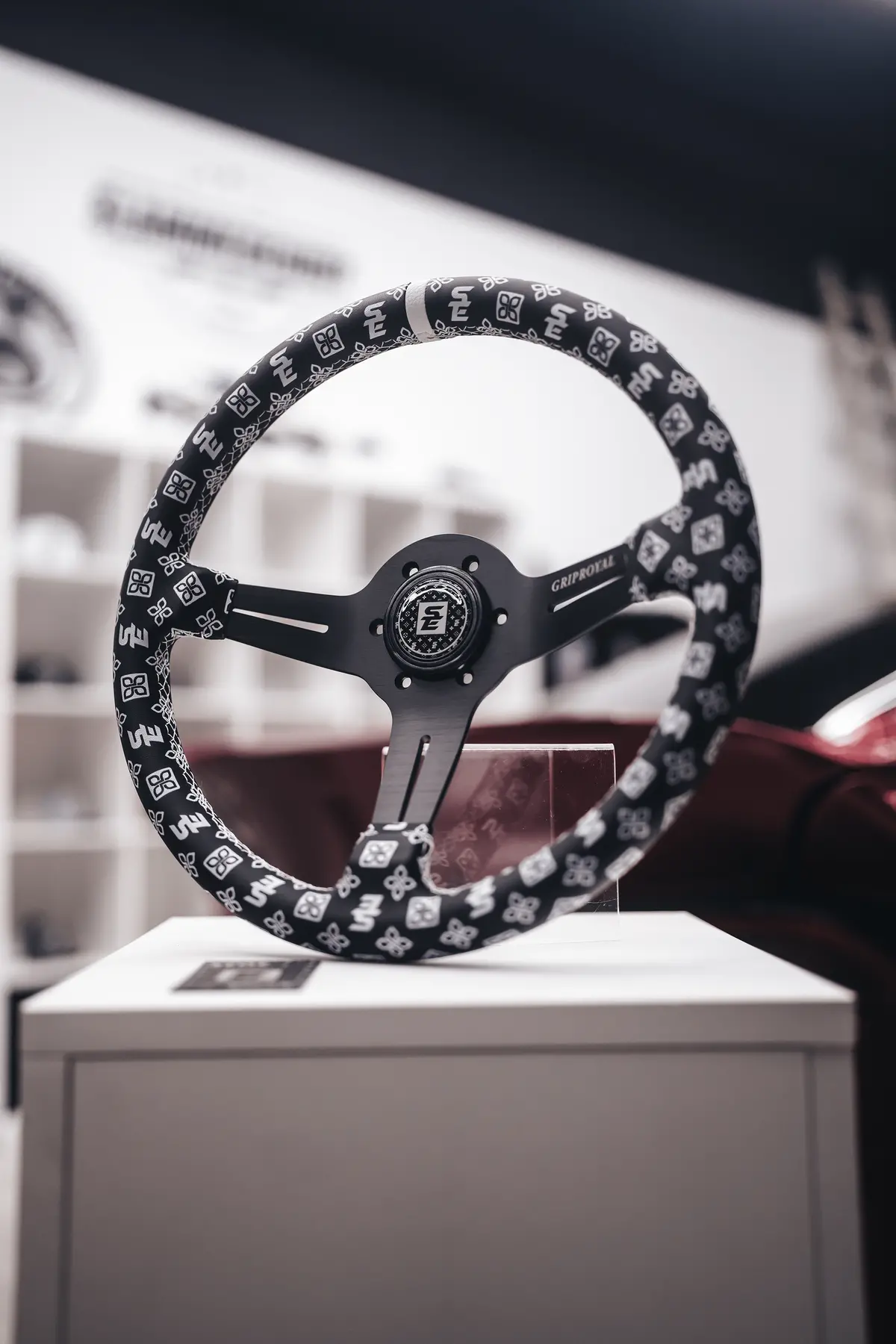 Slammedenuff X Grip Royal Unity V2 Steering Wheel 1