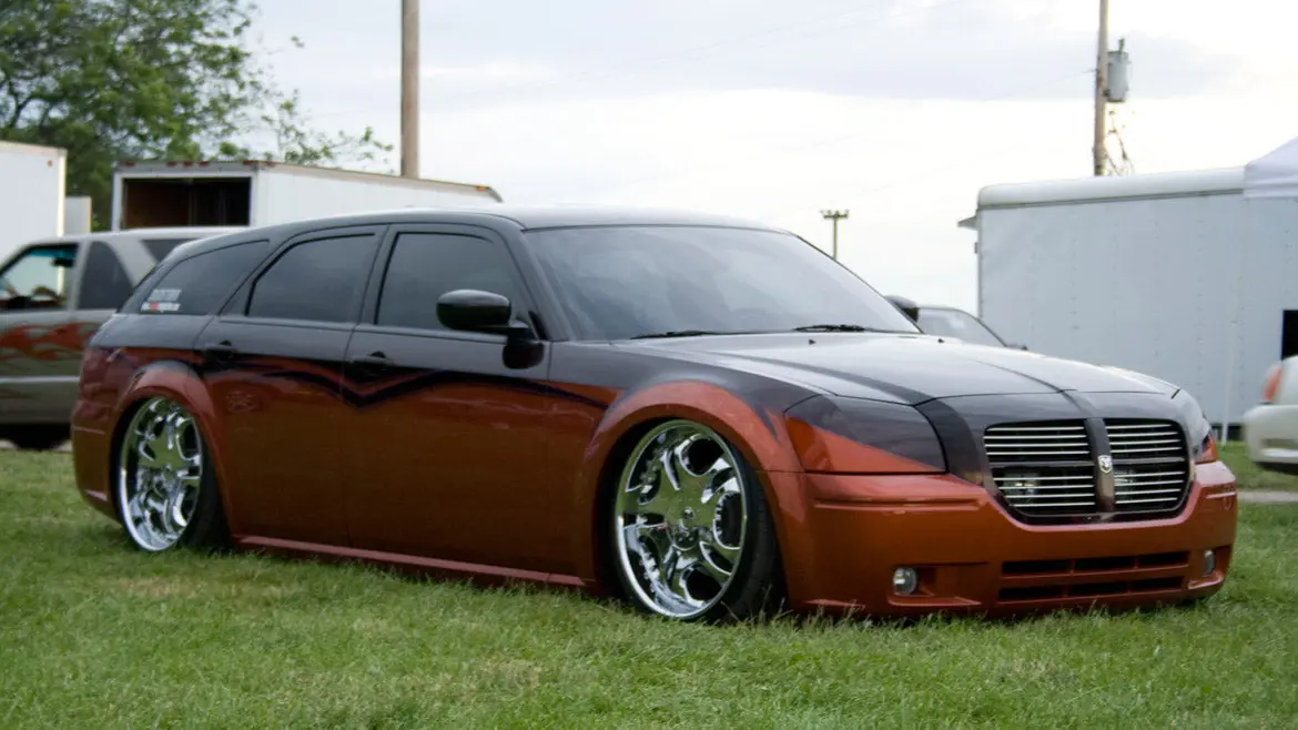 Airlift Performance 05-08 Dodge Magnum 3